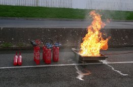 manipulation extincteurs